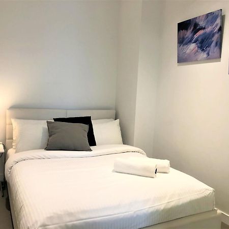 Readyset Apartments At Madison Мельбурн Экстерьер фото