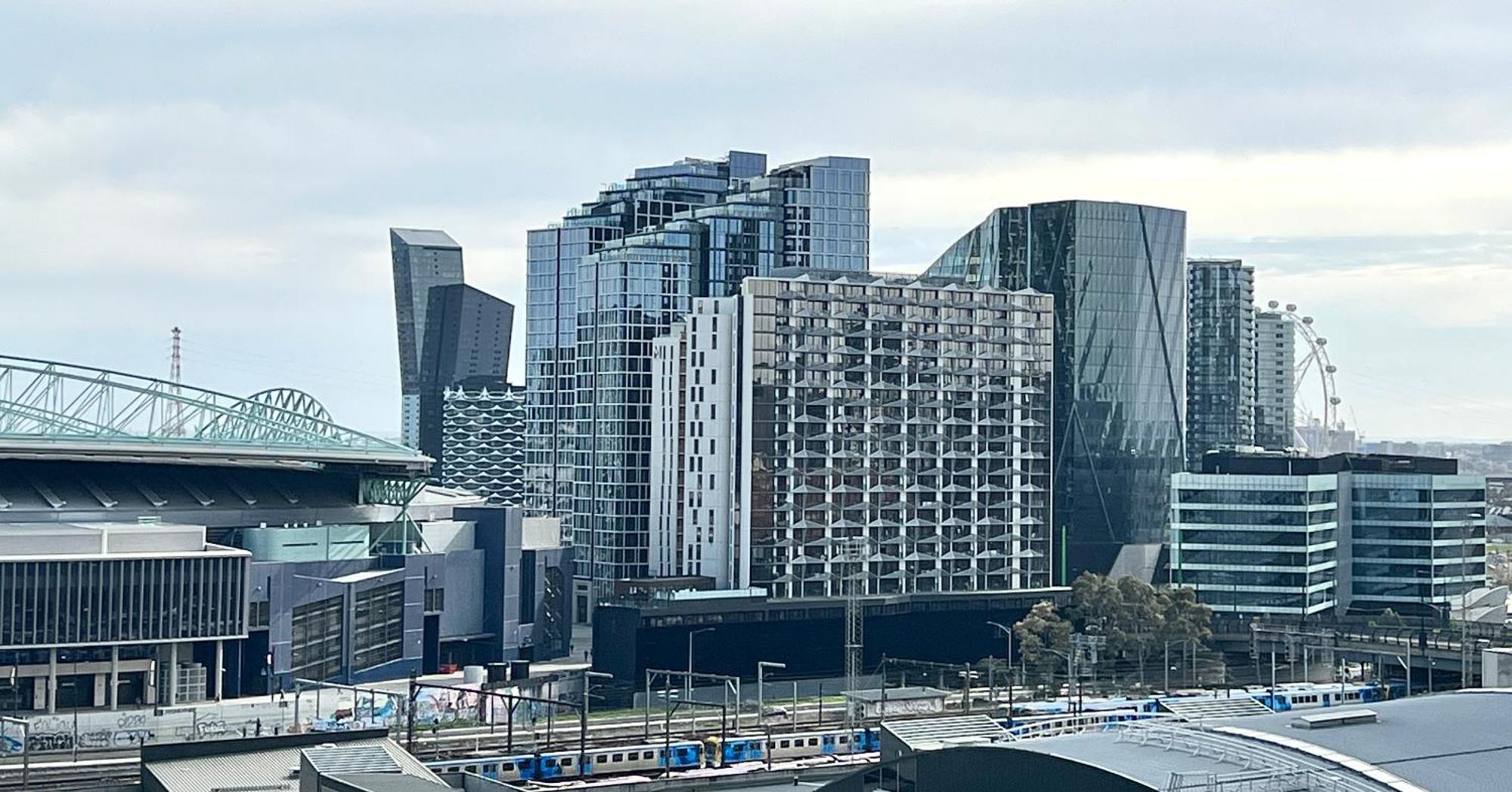 Readyset Apartments At Madison Мельбурн Экстерьер фото
